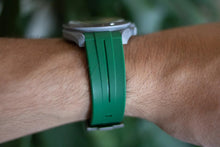 Afbeelding in Gallery-weergave laden, Rubber B Style Strap for Omega x Swatch MoonSwatch