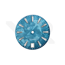 Lade das Bild in den Galerie-Viewer, GS Shunbun Zifferblatt im Ozean-Patina-Stil für Seiko Mod: Silberne GS-Indizes mit Datumsanzeige bei 6 Uhr