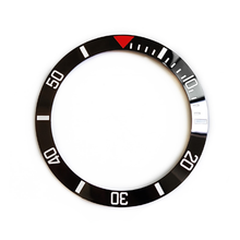 Lade das Bild in den Galerie-Viewer, Keramik-Lünetteneinsatz im Sub-Style-Design für SKX/SRPD – Schwarz/Weiß