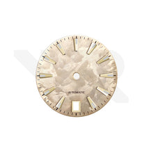 Lade das Bild in den Galerie-Viewer, GS Shunbun Style Champagnergoldenes Zifferblatt für Seiko Mod: Goldene GS-Style-Indizes mit Datumsanzeige bei 6 Uhr