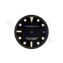 Load image into Gallery viewer, Retro Black GMT Dial for Seiko Mod: White GMT Date
