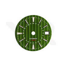 Afbeelding in Gallery-weergave laden, Geneva Stripes GMT Dial for Seiko NH34 Mod: Green Dial Silver Indices
