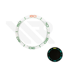 Lade das Bild in den Galerie-Viewer, Sea Master Style Ceramic Sloped Bezel Inserts for SKX/SRPD Seiko Mod: White
