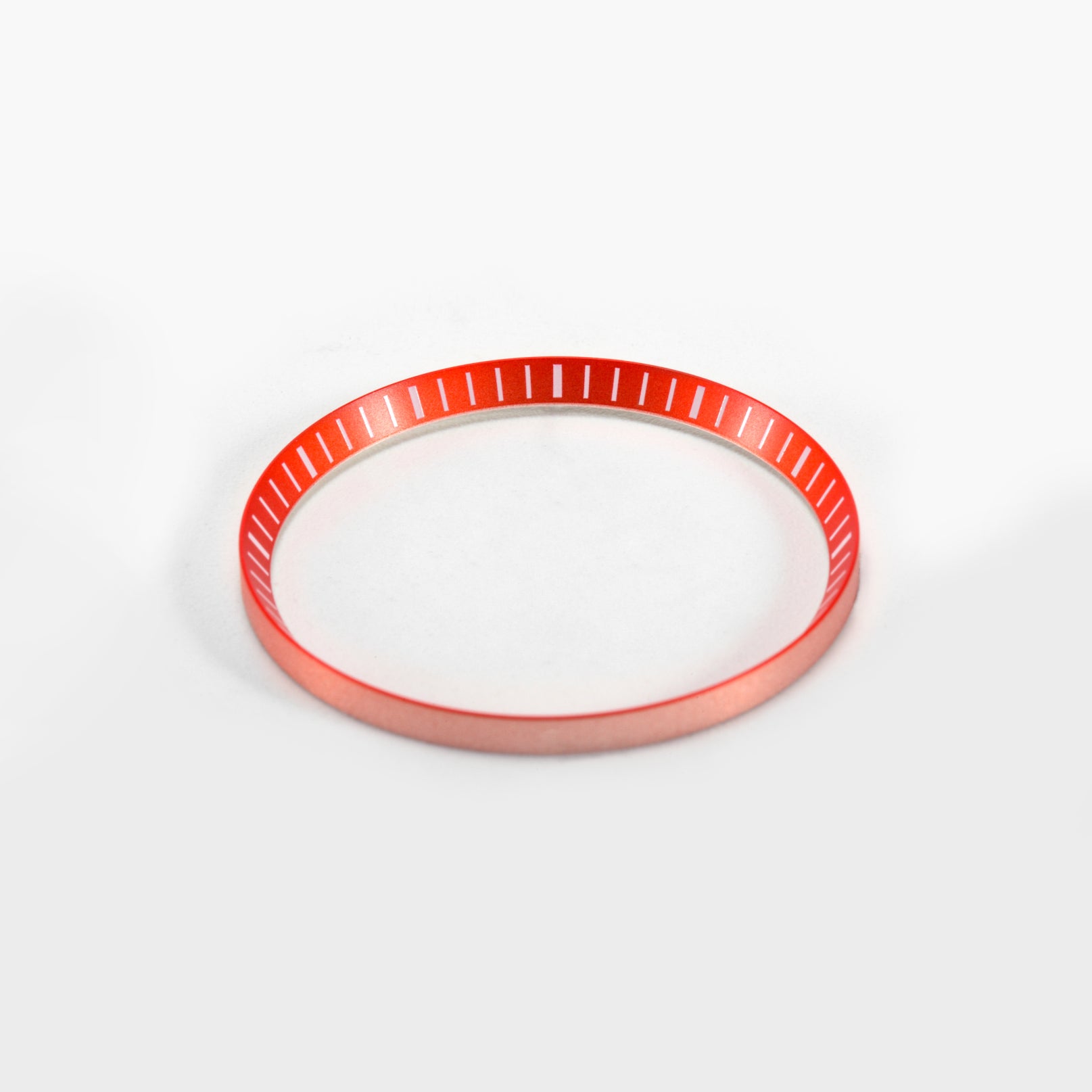 Seiko Mod SKX / SRPD Chapter Ring: Red With White Markers