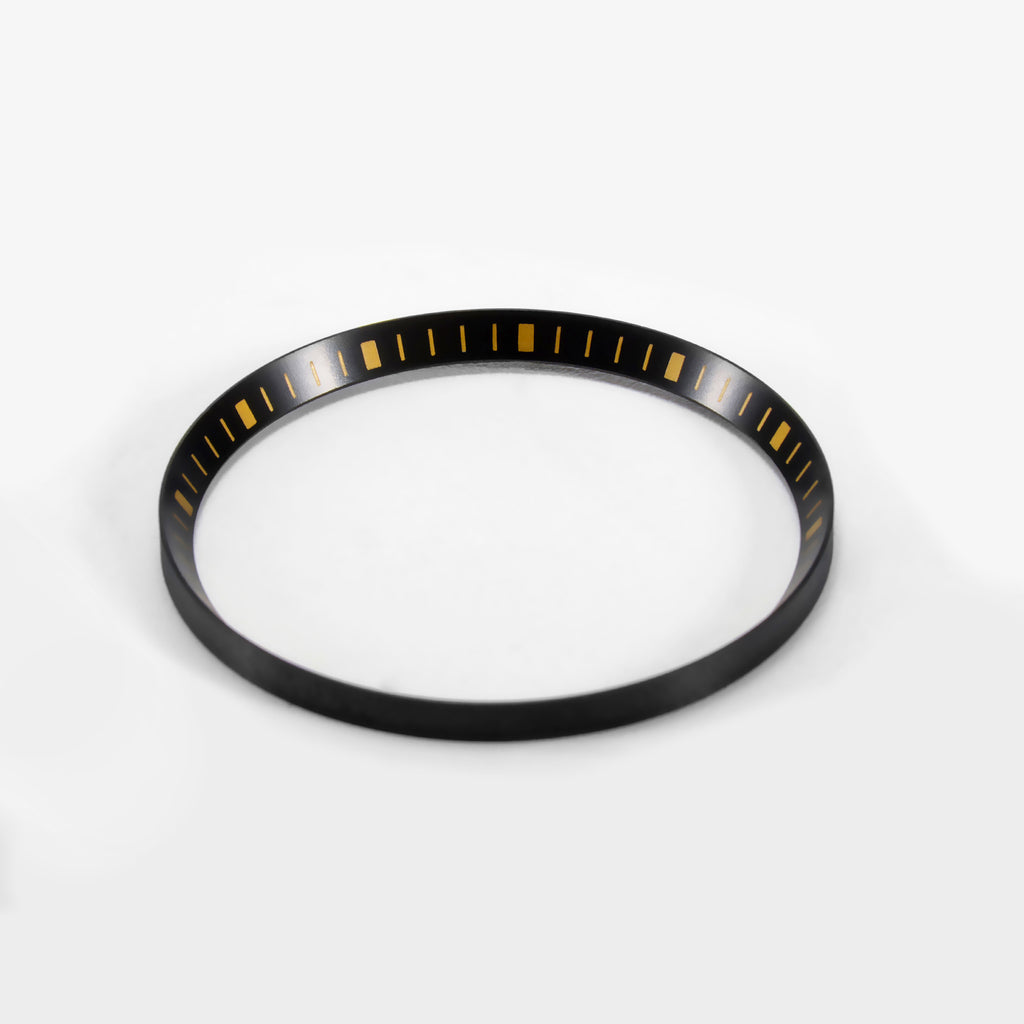SKX / SRPD Chapter Ring: Schwarz mit goldenen Markierungen