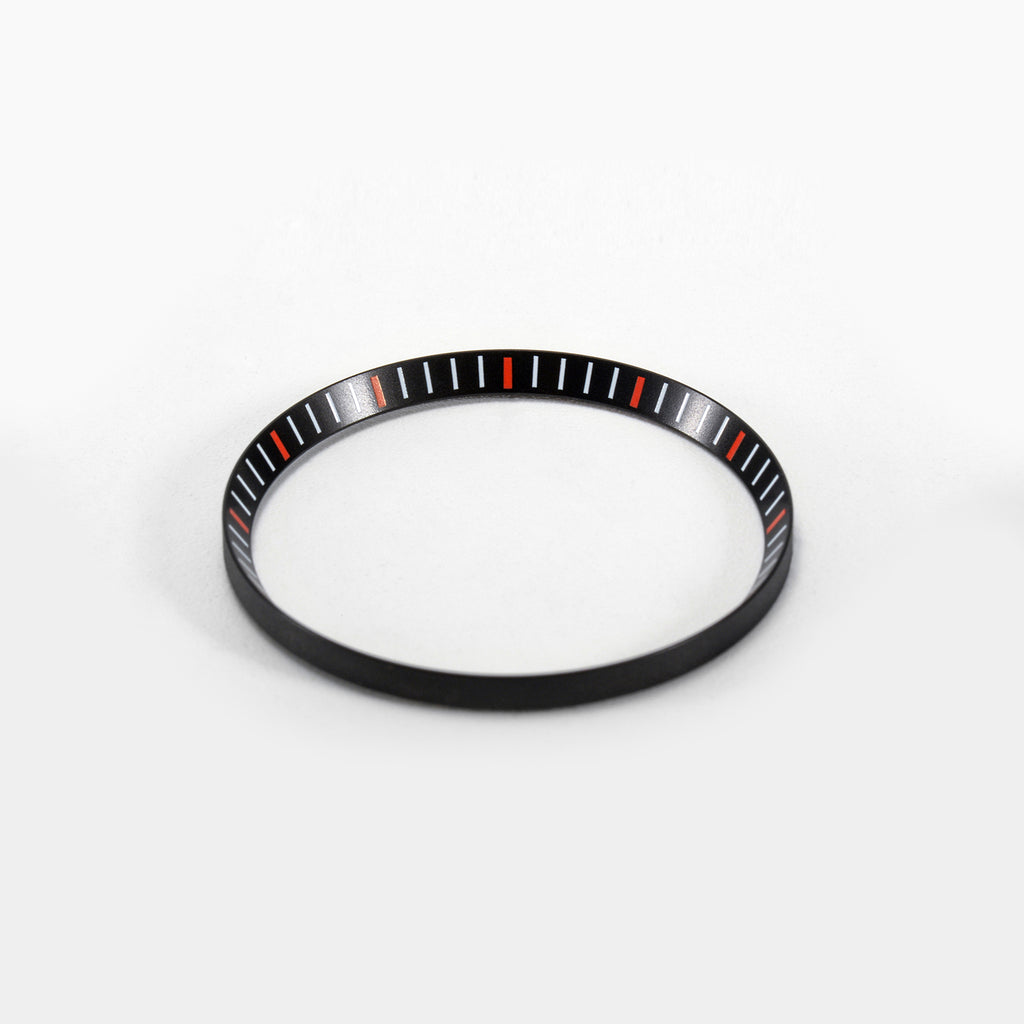 SKX / SRPD Chapter Ring: Schwarz mit roten Markierungen