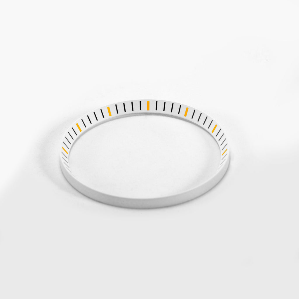 Seiko Mod SKX / SRPD Chapter Ring: White With Yellow Markers
